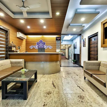 Hotel Aerocity Purple Orchid-2